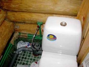 Как сделать теплый туалет в частном загородном доме на даче?