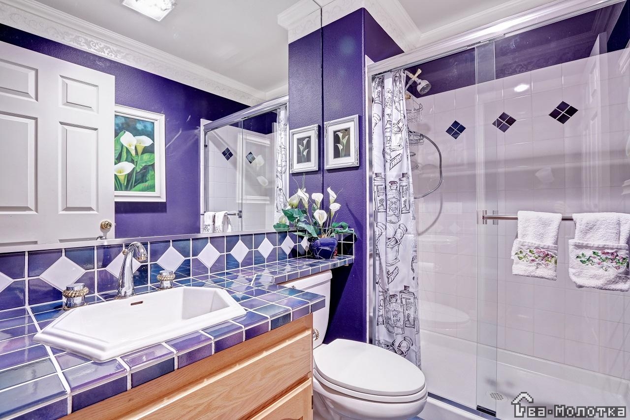 как выбрать цвет плитки для ванной комнаты фиолетовой